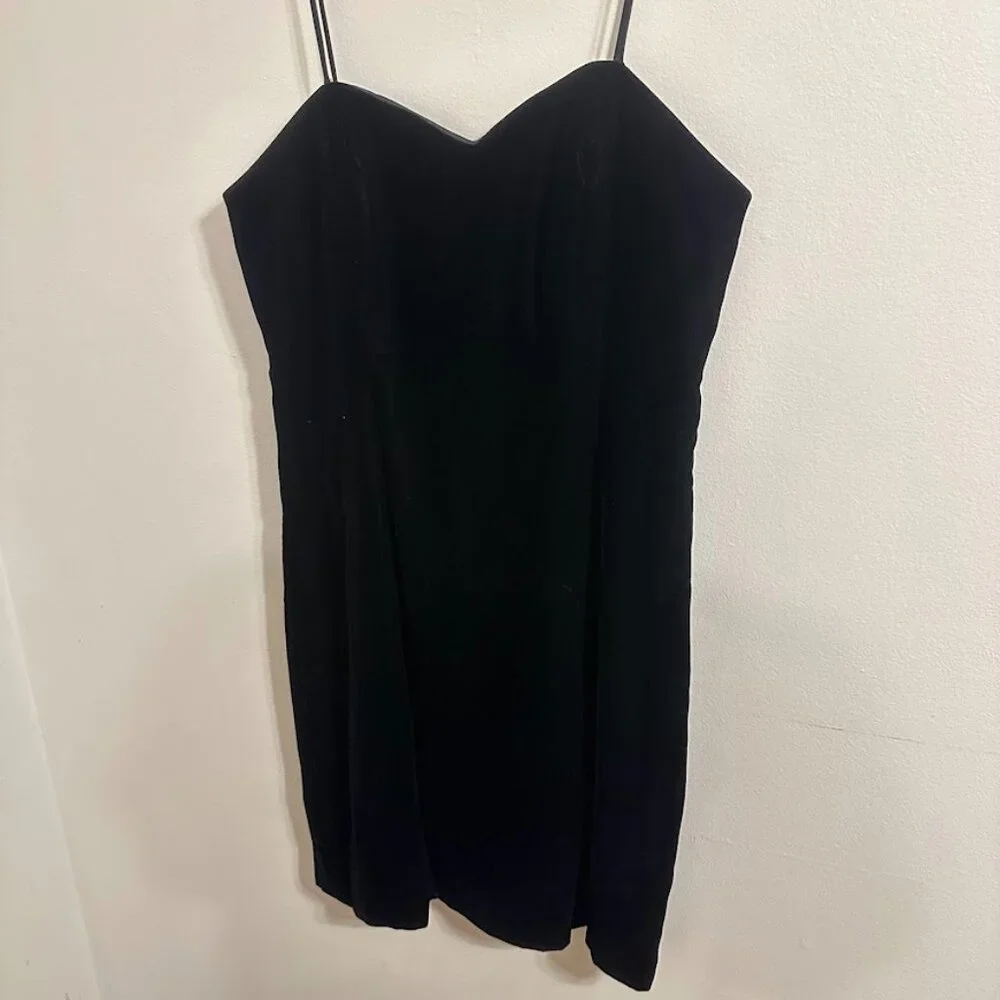 Vintage Black Velvet Slip Dress Made in USA Size M Cocktail Spaghetti Strap LBD - Picture 10 of 14